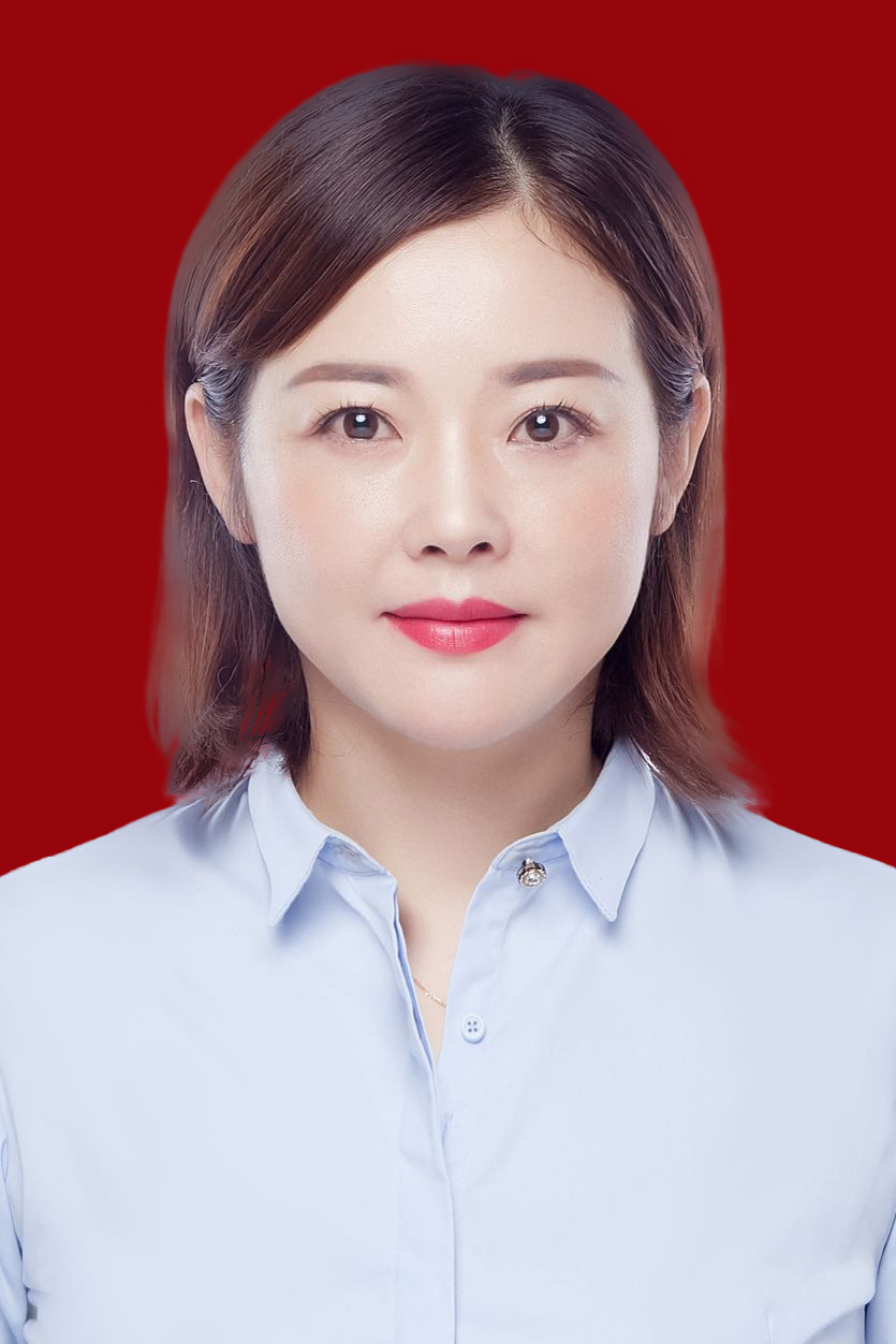 遂宁市文化广播电视体育和旅游局党组成员、副局长：冯燕