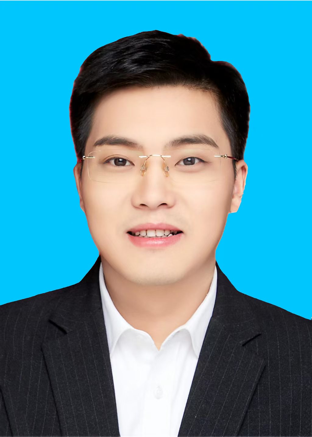 遂宁市文化广播电视体育和旅游局党组成员、副局长：张拯旗